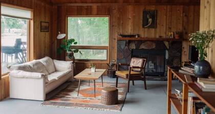 Cozy A-Frame Cabin | Lakefront Getaway in Nature