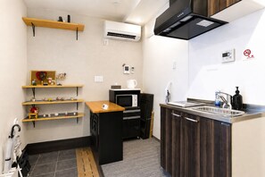 Shared kitchen - SLEEPLAB Asakusa (Sumida-ku)