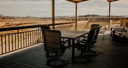 Casa Abuelo Loco, Terlingua's Premier Vacation Rental