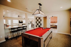 Spielezimmer