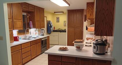 Relaxing and Invigorating 5-bedroom Lakeside Home on Elm Island Lake near Aitkin