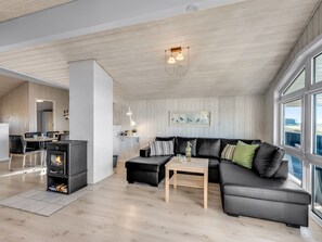TV, fireplace - "Jaana" - 10m from the sea by Interhome (Blåvand)