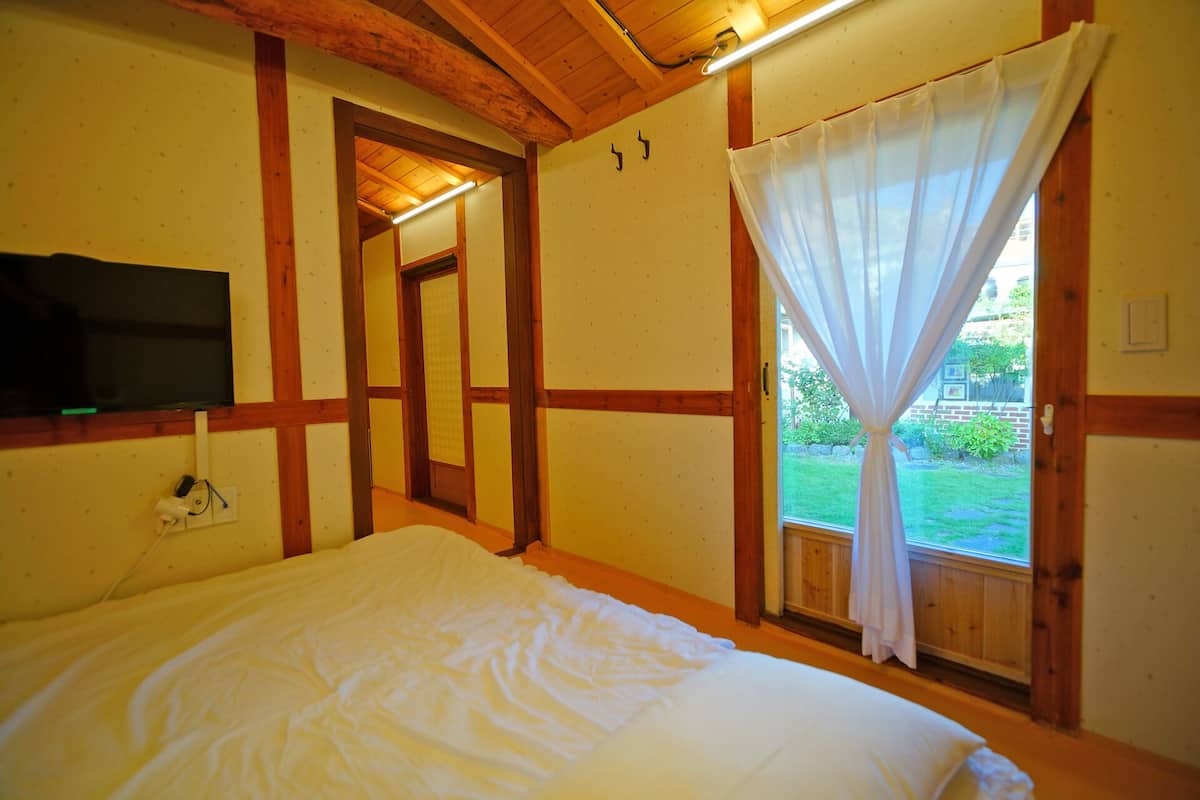 Ki-wa (Luxury Room) | Bộ đồ giường kháng dị ứng, trang trí khác biệt