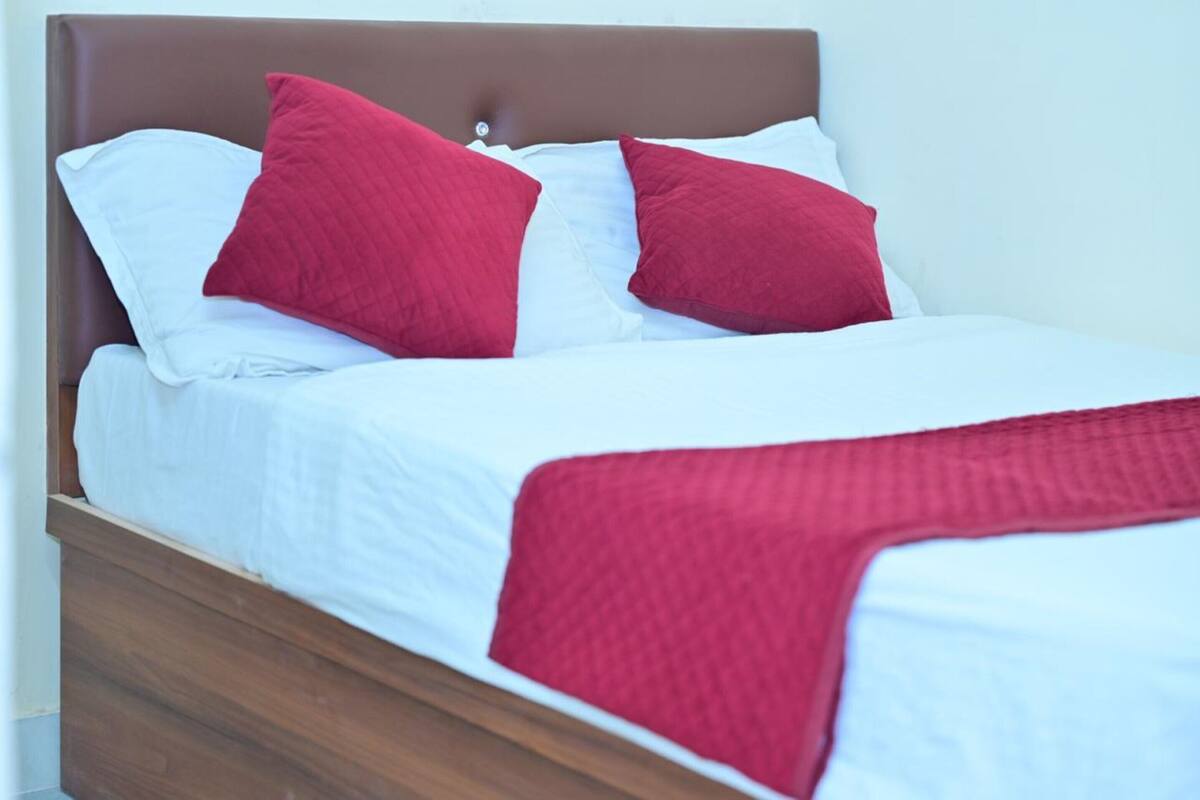 Free WiFi, bed sheets