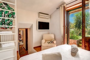 4 habitaciones, tabla de planchar con plancha y wifi gratis 