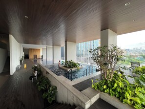 Pool - Scenic Balcony Suite @ EST Bangsar with Amazing Night View Perfect for Couples (Brickfields)