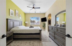 4 chambres, fer et planche à repasser, Wi-Fi gratuit, draps fournis