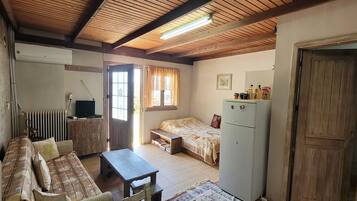 1 quarto, Wi-Fi de cortesia, roupa de cama