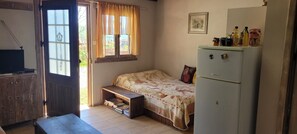1 quarto, Wi-Fi de cortesia, roupa de cama