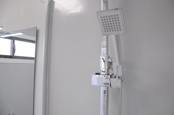 Bathroom shower - 711 Cumana2 Puerto Rico By Alquiler de Sueño (Mogan)