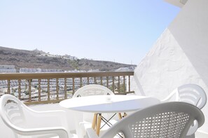 Apartment, 1 Bedroom, Smoking, Balcony | Terrace/patio