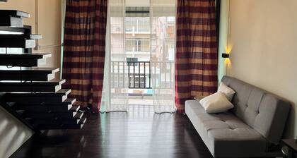 Artist Studio Apartment with Canal View