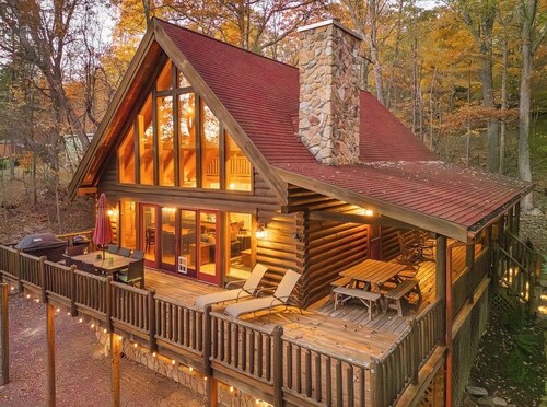 ✩✩ Group Retreat, Views + VR Golf, Sleeps 16 ✩✩