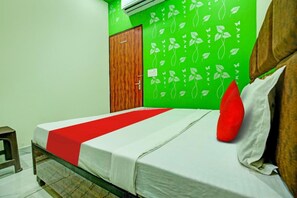 Free WiFi, bed sheets - Goroomgo Patiala Kurukshetra (Thanesar)