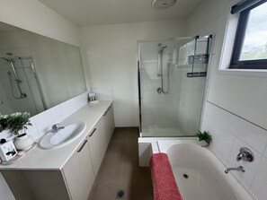 Towels, soap, shampoo, toilet paper