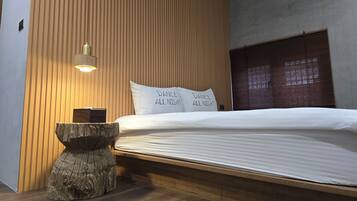 Individually decorated, individually furnished, laptop workspace