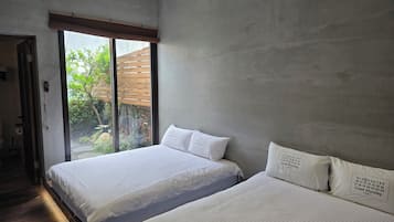 2 bedrooms, individually decorated, individually furnished