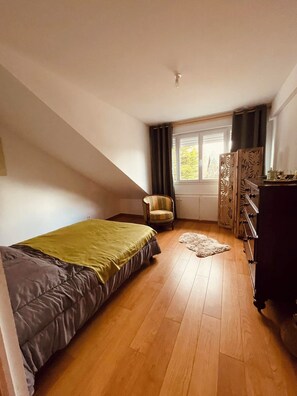 1 bedroom, iron/ironing board, WiFi, bed sheets