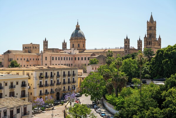 Miscellaneous - Gorgeous and Modern Apartment with Cathedral View (Palermo)