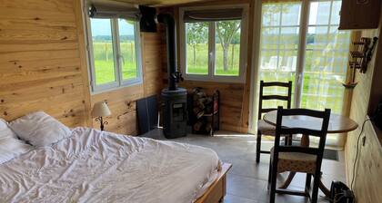 Châlet with 2000m² grounds and pond