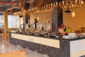 Desayuno buffet incluido todos los días 