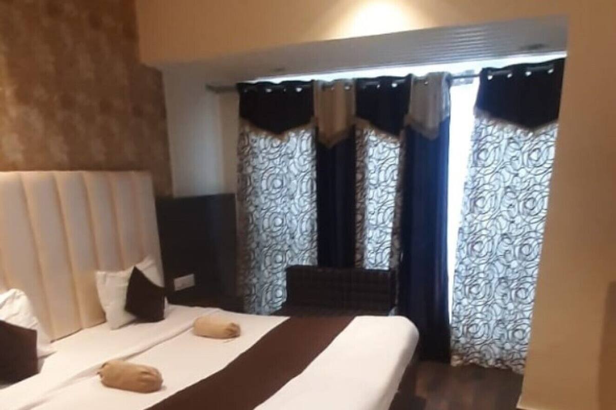 Standard Double Room, City View