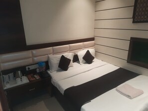 Basic Double Room, City View | Free WiFi, bed sheets - Goroomgo The Lotus Kalka (Kalka)
