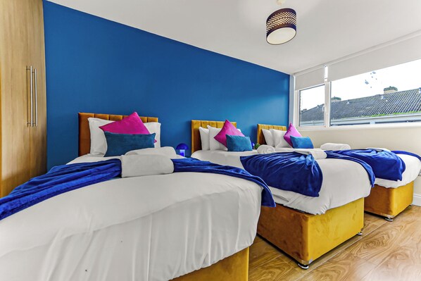 5 dormitorios, tabla de planchar con plancha, wifi y ropa de cama