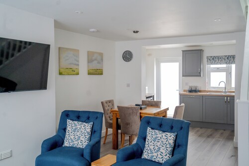 Beautiful cottage in Ludlow town ,Close to Pubs, shops,restaurants & the castle 