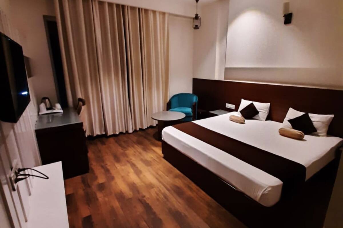Exclusive Double Room, City View
