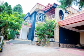 Fachada del alojamiento