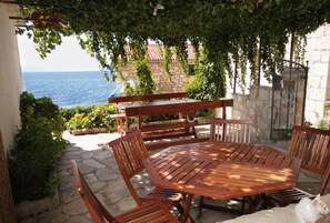 Hus (Four Bedroom Holiday Home) | Terrass/Patio