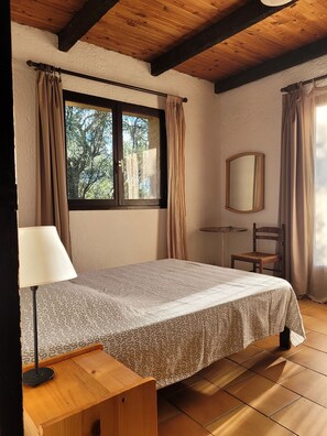 2 camere, ferro/asse da stiro