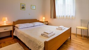 Leilighet (Comfort One Bedroom Apartment with Ba) | 2 soverom og wi-fi (inkludert)