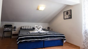 บ้านพัก (Four Bedroom Holiday Home) | 4 ห้องนอน, เปล/เตียงเด็กอ่อน, Wi-Fi ฟรี