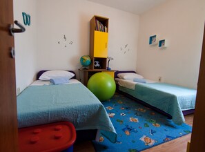 House (Four Bedroom Holiday Home)