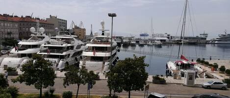 Appartement (One Bedroom Apartment) | Exterieur