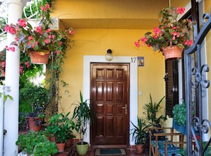Apartment (One Bedroom Apartment with Terrace an) | Exterior