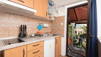 Departamento (One Bedroom Apartment with Terrace an) | Cocina privada | Refrigerador