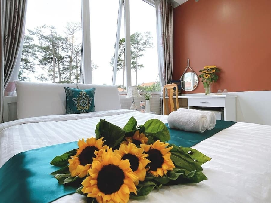 Superior Double Room, City View | Minibar, desk, soundproofing, iron/ironing board