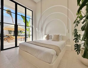 2 bedrooms, iron/ironing board, WiFi, bed sheets - Spacious two-bedroom villa in Bingin (Kecamatan Kuta Selatan)