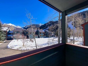 Property grounds - Telluride Lodge, Your mountain gateaway with amazing service and very affordable (Telluride)