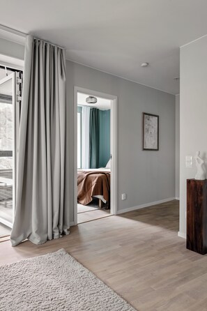 2 slaapkamers, een strijkplank/strijkijzer, wifi, beddengoed