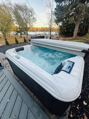 Terrace/patio - NEW! Charming Riverside
Home-CT River
Private, Spacious, Family & Pet Friendly  (Rocky Hill)