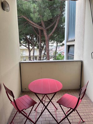 Outdoor dining - Cervia Mare Borgo Marina, 4 minutes from the sea and in the center, but quiet (Cervia)
