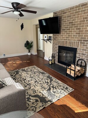 TV connectée, cheminée