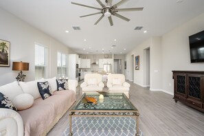 Ferienhaus, 3 Schlafzimmer | Wohnbereich | Smart-TV