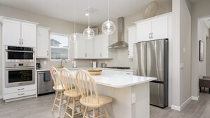 House, 3 Bedrooms | Private kitchen