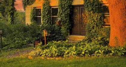 Charming 1855 Stone Farmhouse Retreat – Cozy Stays & Picturesque Views Await