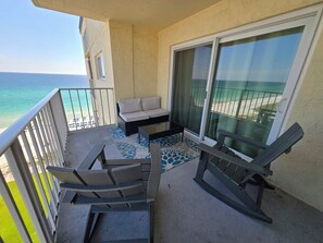 Property grounds - 3 Bedroom Deluxe 3 Bedroom Shoreline Condo w/Private Balcony, just steps from th (Panama City)